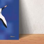 Affiche déco inspirante Grue du Japon en vol ciel bleu